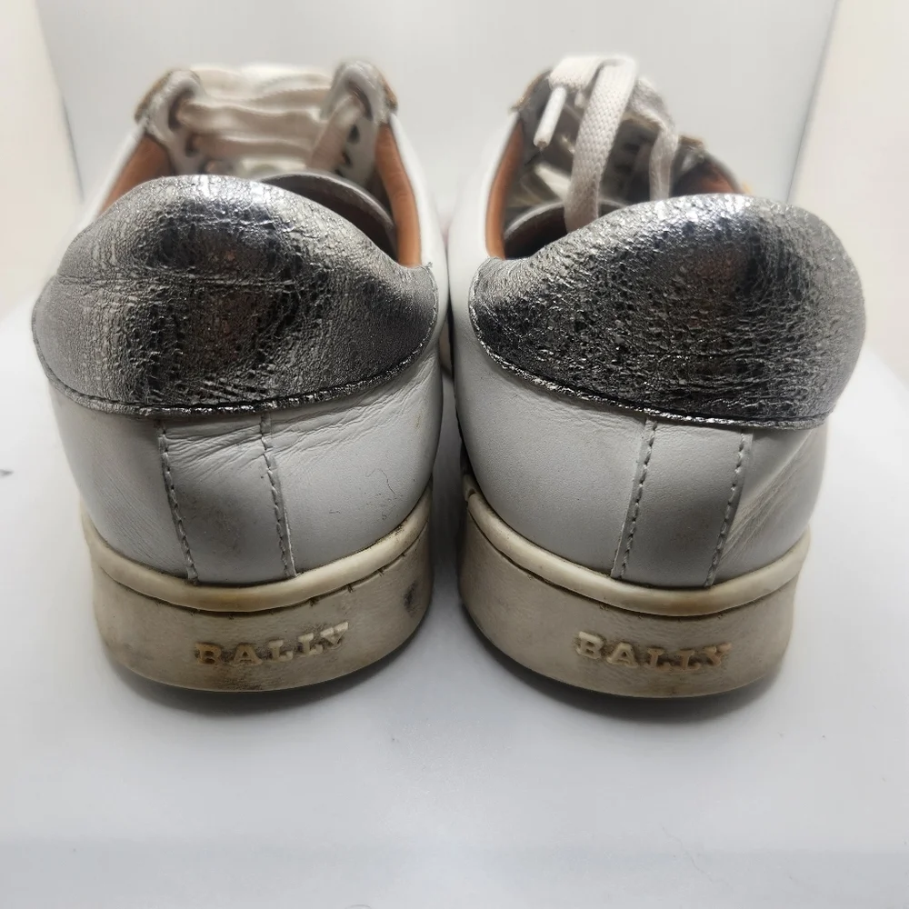 Bally Women's Size 5.5 White Leather Sneakers‎ with Burgundy Stripe Switzerland